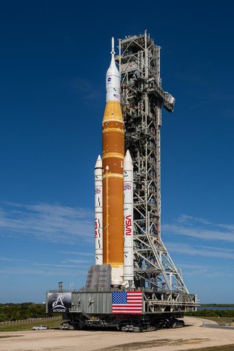 Artemis II rollout