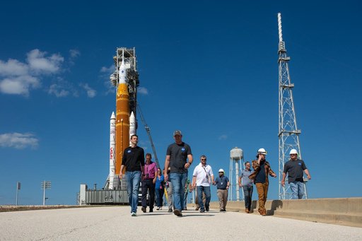 Administrator Isaacman Visits Launch Complex 39B