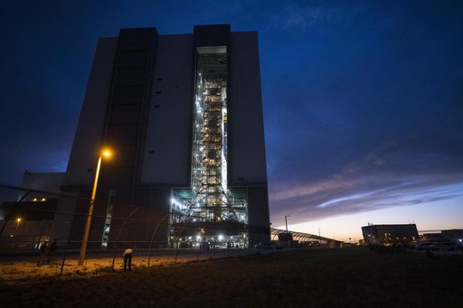 Artemis II Rollout