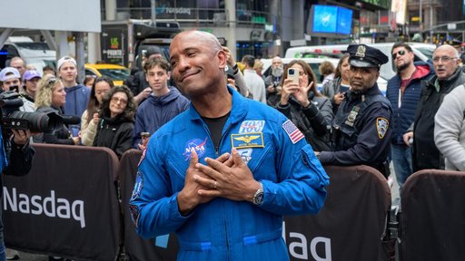 NASA Artemis II Crew Rings Nasdaq Closing Bell
