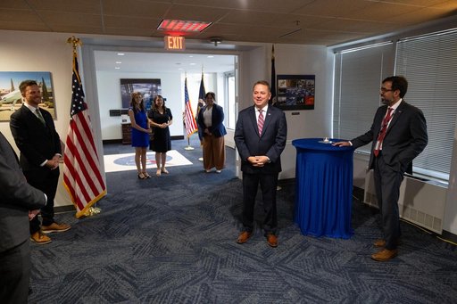 NASA Deputy Administrator Matt Anderson Arrives at NASA Headquar