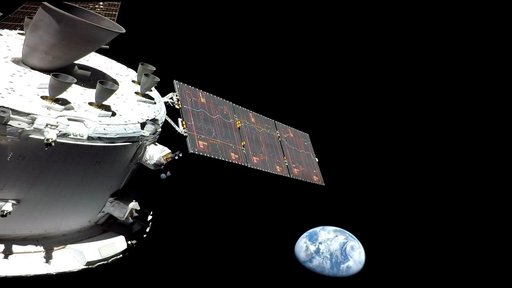Orion_Spacecraft_Earth_Views_20221116