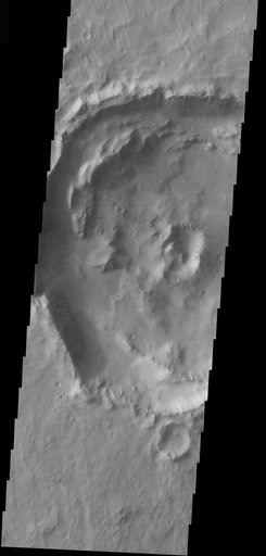 Central Peak Crater in Lunae Planum