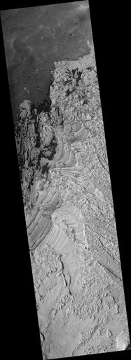 Layers in Becquerel Crater