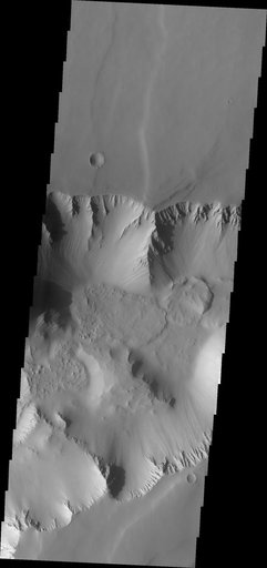 Noctis Labyrinthus