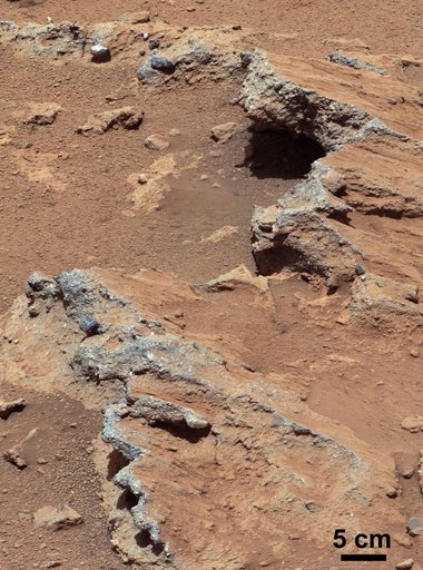 Remnants of Ancient Streambed on Mars White-Balanced View