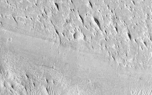 Sinuous Ridge Cutting Across Geologic Units of the Medusae Fossae Formation