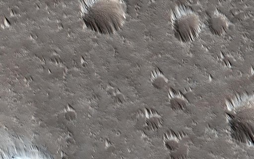 Looking for Changes in Dust Drifts West of Alba Mons