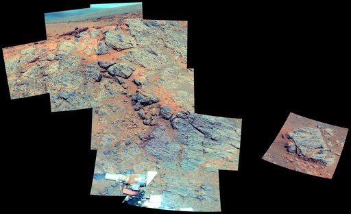 Outcrop on Murray Ridge Section of Martian Crater Rim False Color