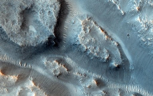 A Complex Valley Network Near Idaeus Fossae