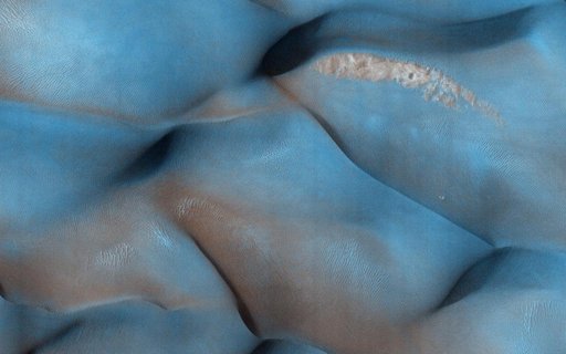 Two-Color Dunes in Meridiani Terra