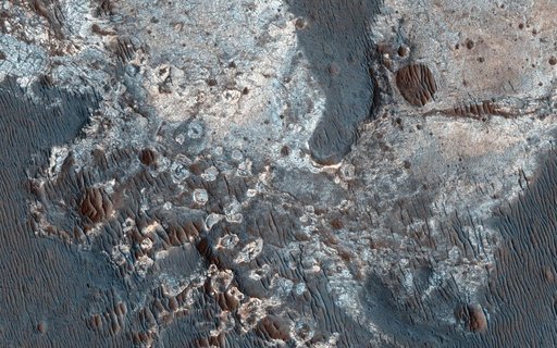 Clays along the Coprates Chasma Plateau