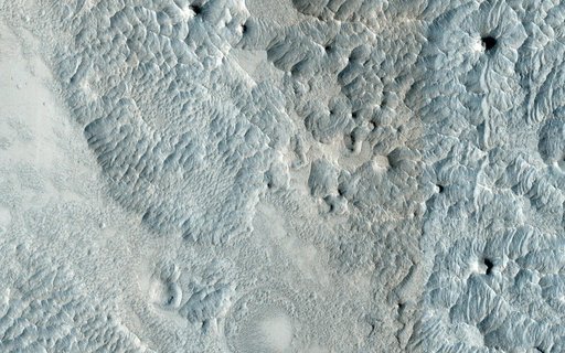 Eroding Terrain in Arabia Terra