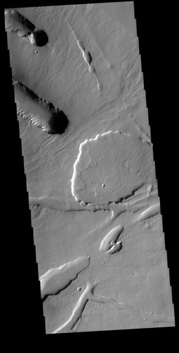 Pavonis Mons