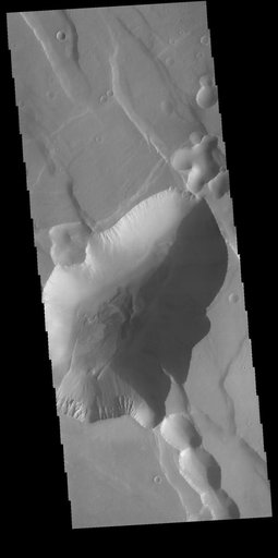 Noctis Labyrinthus