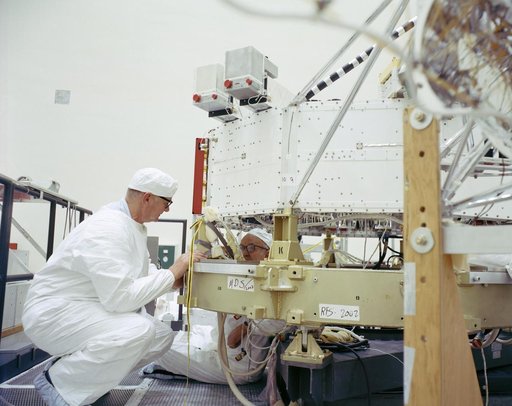 Voyager 2 Flight Hardware