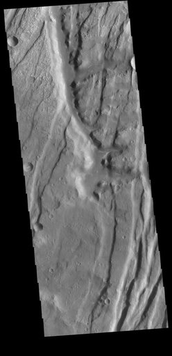 Claritas Fossae