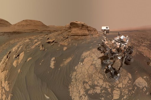 Curiosity's Selfie at Mont Mercou