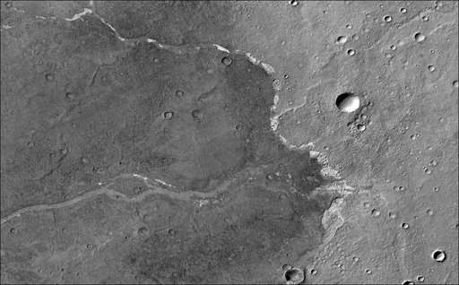 MRO's View of Salt Deposits in Bosporos Planum