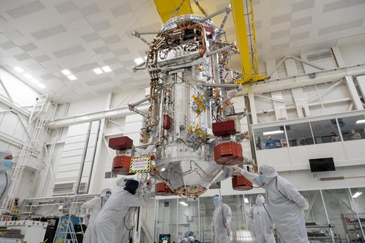 The Lift: NASA's Europa Clipper Moves Into Position