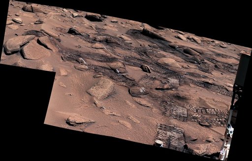 Curiosity's Climb Attempt Leaves Tracks