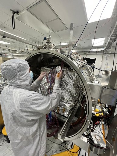 Imaging Spectrometer Vacuum Chamber Test