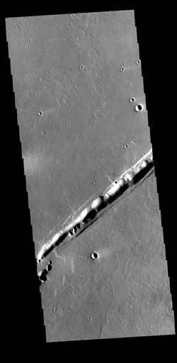 Labeatis Fossae