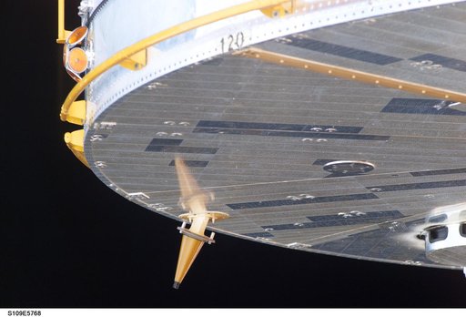 Aft shroud of HST during re-deploy
