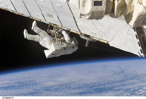 EVA 1 - MS Sellers works on S1 truss