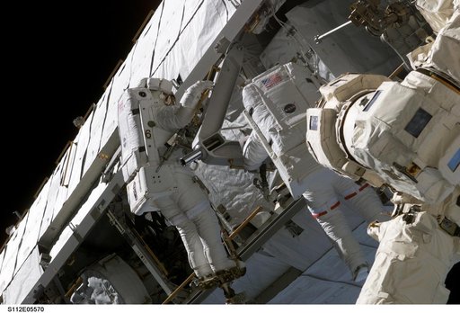 MS Sellers and Wolf on S1 truss during EVA 3