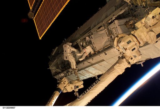 MS Sellers and Wolf on S1 truss during EVA 3