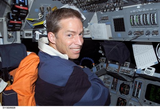 CDR James Wetherbee works at CDRs station of FD during STS-113