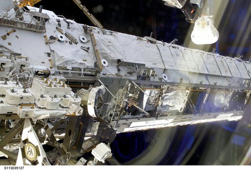 View of the S0 and S1 Trusses for STS-113