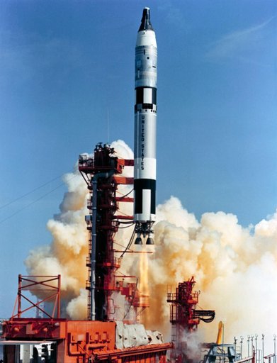 GEMINI-TITAN (GT)-5 - LIFTOFF - CAPE