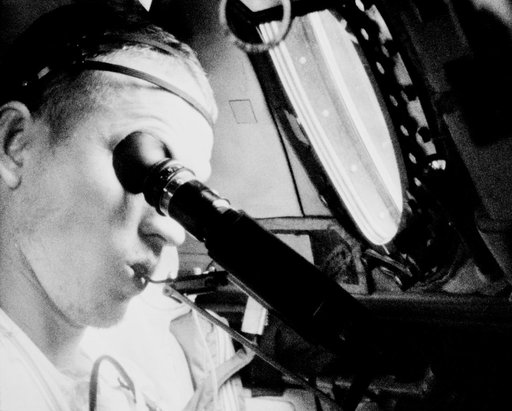 GT-7 COMMAND PILOT (INFLIGHT PHOTO)(EXPERIMENT)