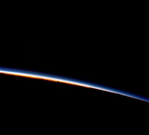 GEMINI-TITAN (GT)-8 - (EARTH SKY)(EARTH'S LIMB) - OUTER SPACE