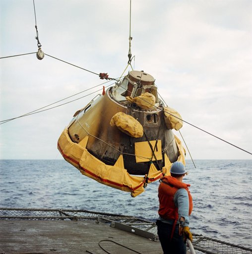 Recovery of Apollo 6 unmanned spacecraft