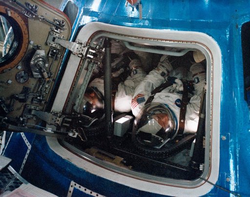 Crew Training - Apollo 9 (Alt. Chamber) - KSC