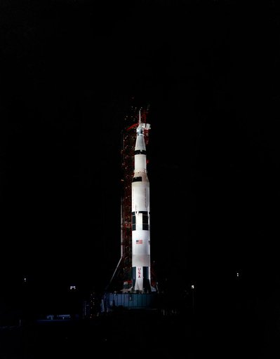 Nighttime view of Apollo 10 space vehicle on Pad B, Launch Complex 39