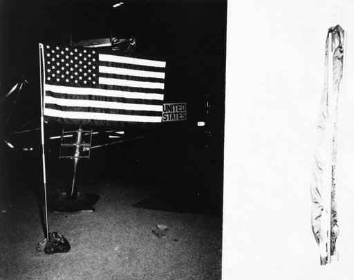 FLAG - APOLLO XI - ASTRONAUTS - MOON