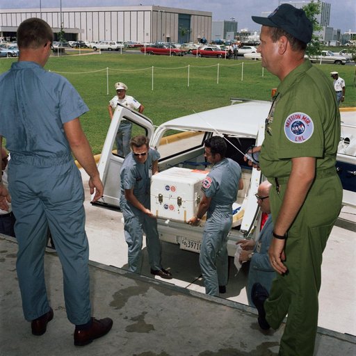 LUNAR SAMPLES - APOLLO 11 - ELLINGTON AFB (EAFB), TX