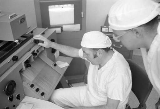 LUNAR SAMPLES - APOLLO XI - MSC