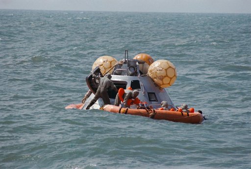 Apollo 12 crewmen participate in water egress training