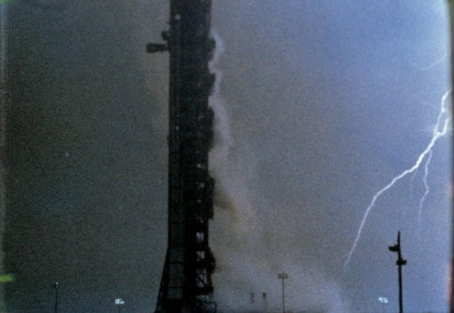 APOLLO XII - LIGHTNING - KSC
