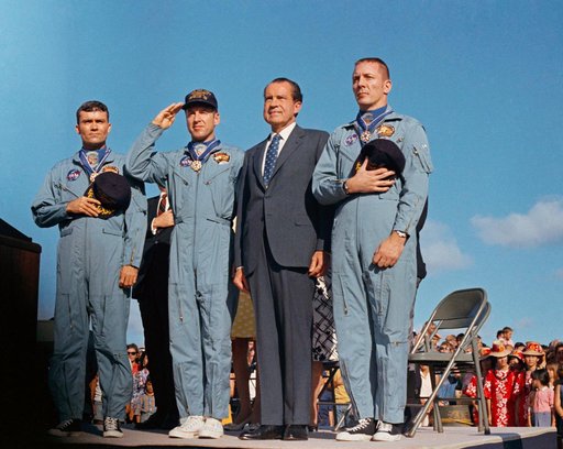 President Nixon and Apollo 13 crewmen at Hickam AFB