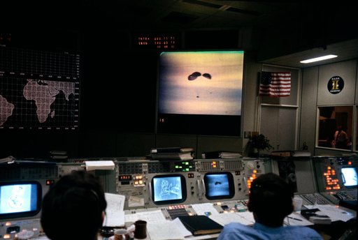 View of Mission Control Center during Apollo 13 splashdown