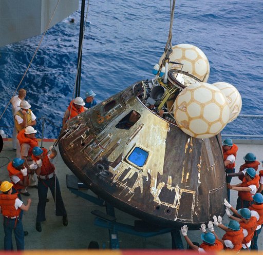 APOLLO 13 - COMMAND MODULE - RECOVERY - SPLASHDOWN  - SOUTH PACIFIC OCEAN