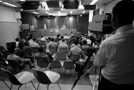 Apollo 15 news briefing