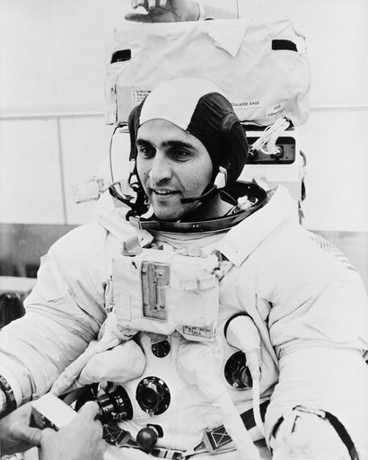 APOLLO XVII - SIMULATIONS (EXTRAVEHICULAR ACTIVITY [EVA]) - KSC
