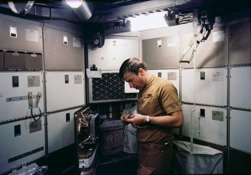 ASTRONAUT CHARLES CONRAD, JR. - SKYLAB (SL)-2 - JSC
